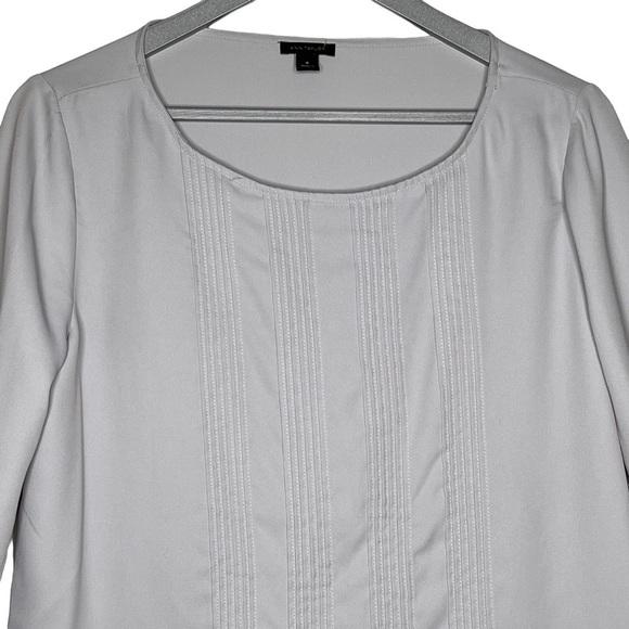 Ann Taylor Silver Gray Long Bishop Sleeve Pleated Front Blouse Size M Round Neck - Picture 7 of 13